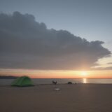 【アジ釣り】夜釣りの仕掛け | 初心者向けに準備を解説 をイメージした 広角の風景 の写真