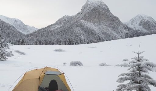 【冬山登山】必要な装備リスト | 雪山での安全な歩き方