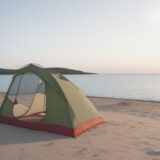 【サワラ】釣りの仕掛け選び | 初心者向けのおすすめ構成 をイメージした 広角の風景 の写真