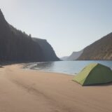 【アジ釣り】ライトゲームの潮止まり | 効果的な誘い方とコツ をイメージした 広角の風景 の写真