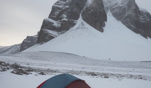【登山】稜線の低温症を防ぐ装備 | 体温を維持する対策と準備