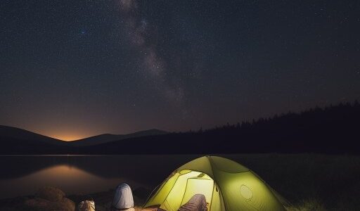 【キャンプ場】湖畔のテントサイト | 焚き火と星空を囲む夜の時間