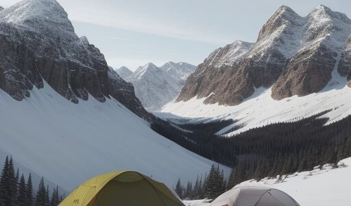 【登山】稜線を歩く時の結露対策 | 服選びと道具の準備方法