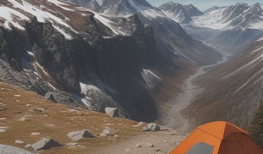 【登山装備】秋の山歩きで用意する道具 | 荷物の軽量化を意識した選び方