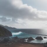 【海洋天気予報】気圧と海面の関係 | 出船前の波の状態を確認する をイメージした 広角の風景 の写真