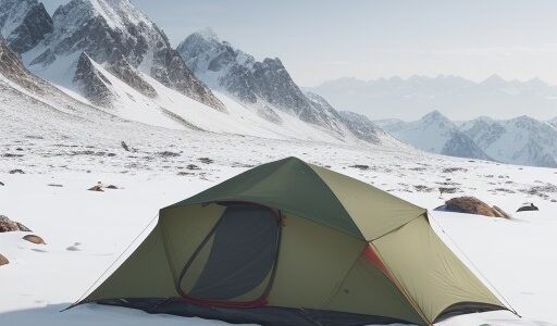 【山の気温】山頂での寒さへの備え | 寒冷期の推移と服装の選び方
