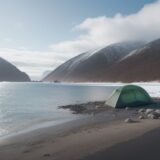 【ウェットスーツ】冬の海で体温を守る対策 | 保温力を高めるポイント をイメージした 広角の風景、冬 の写真