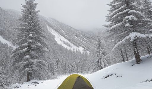 【雪山装備】冬の登山の服装選び | 体温を保つ防寒着の組み合わせ
